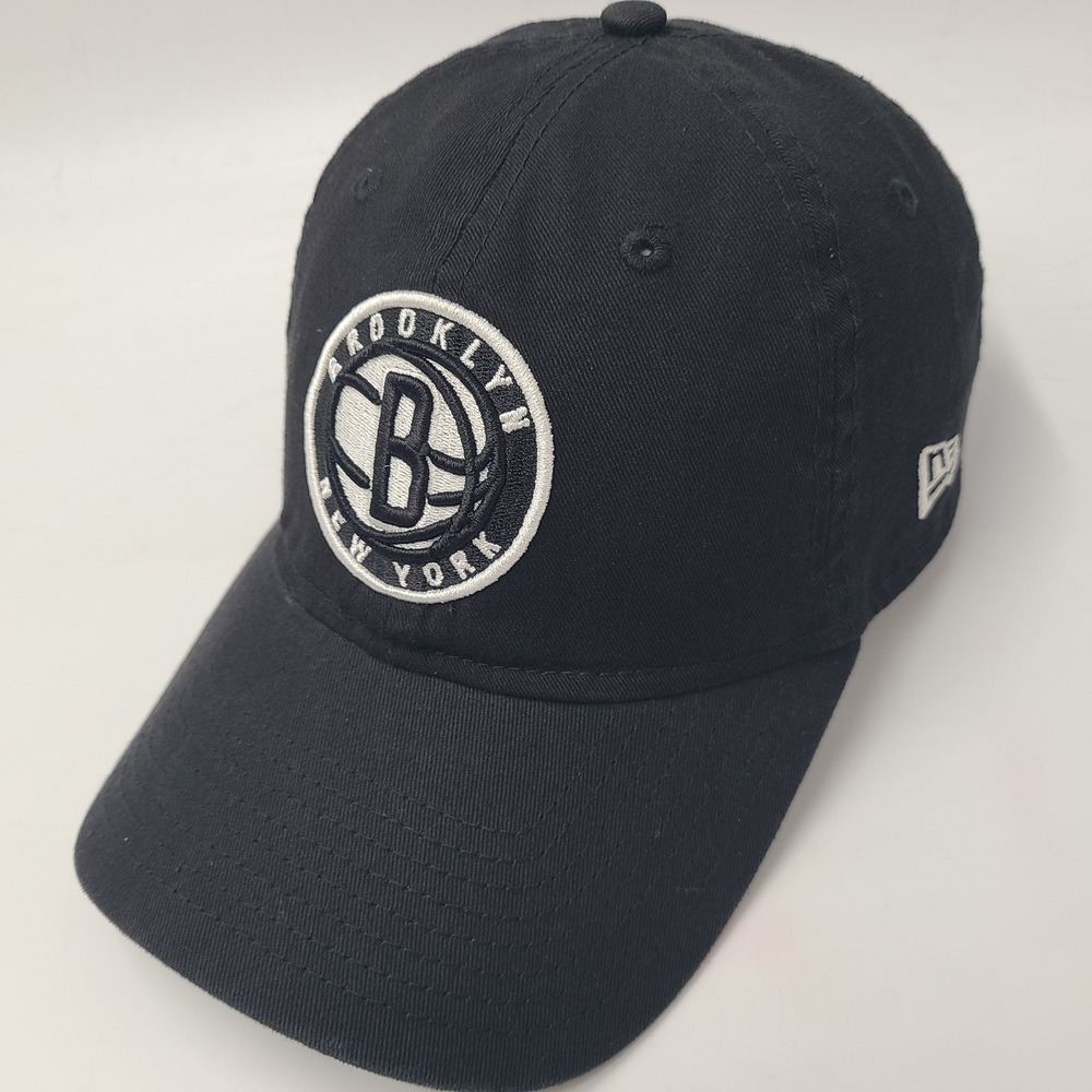 Brooklyn Nets Hat Strapback New Era 9Twenty Black White NBA Basketball Logo Men